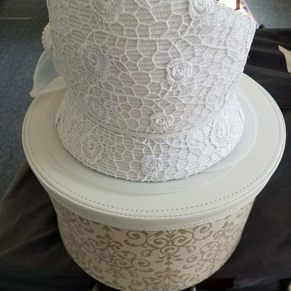 HAT - Picture 2 of 2